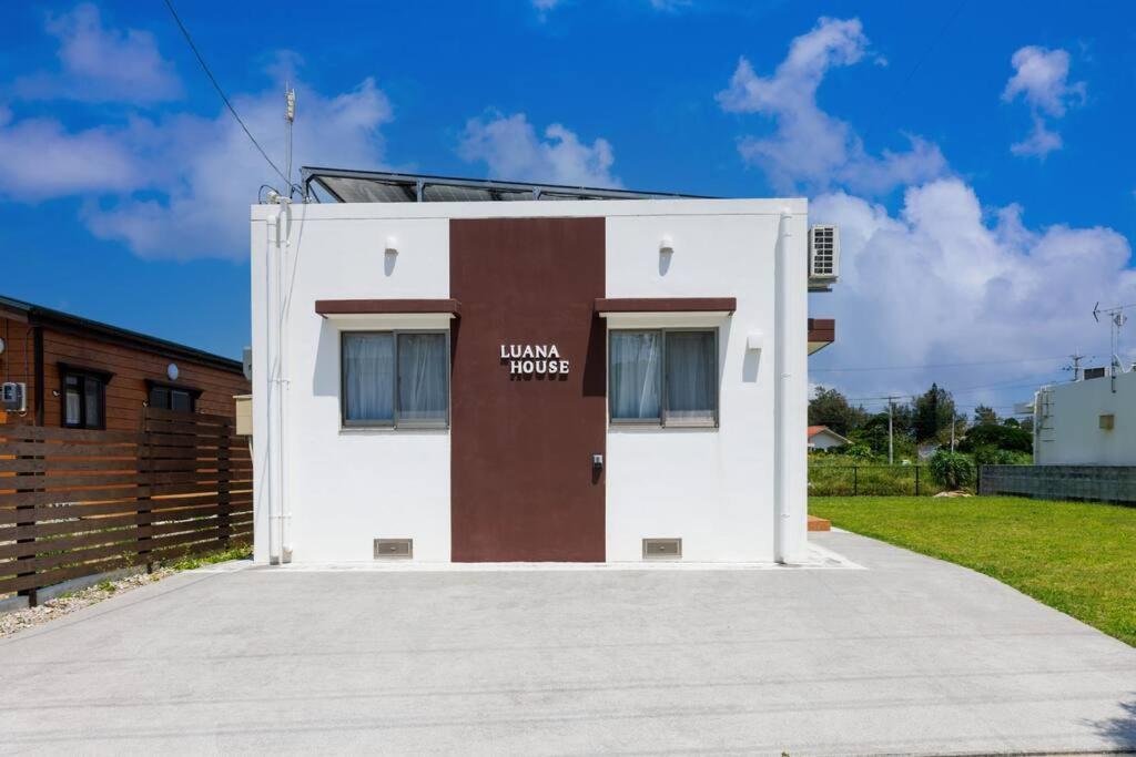 Bbq可能 庭付き一棟貸 ビーチまで3分 宇利島車で7分 最大8人 Luana House Villa Nago Exteriör bild