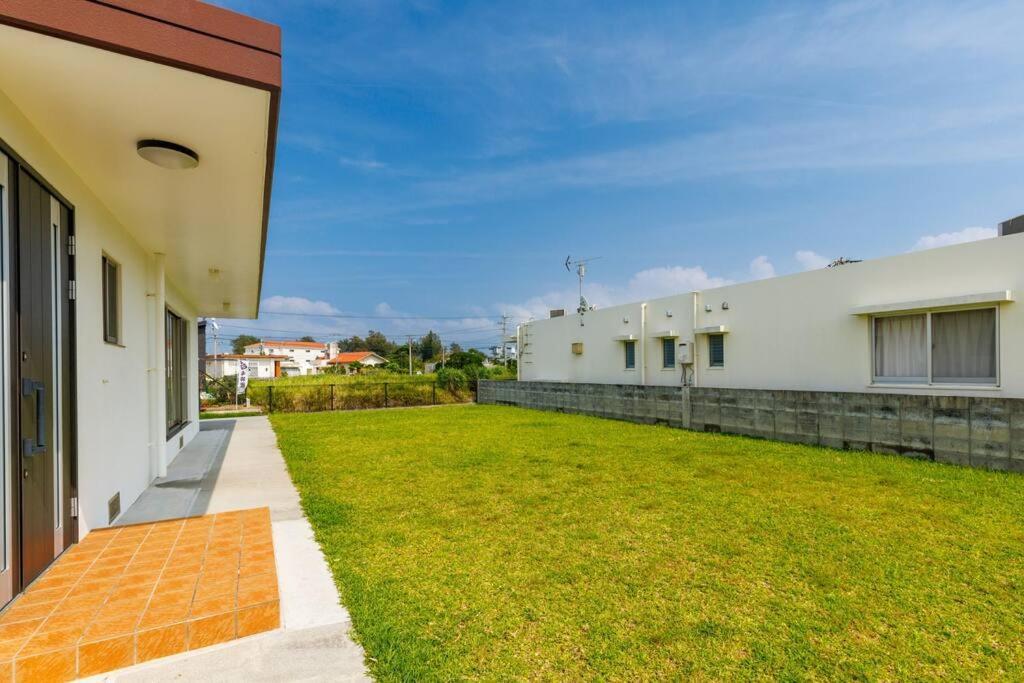 Bbq可能 庭付き一棟貸 ビーチまで3分 宇利島車で7分 最大8人 Luana House Villa Nago Exteriör bild